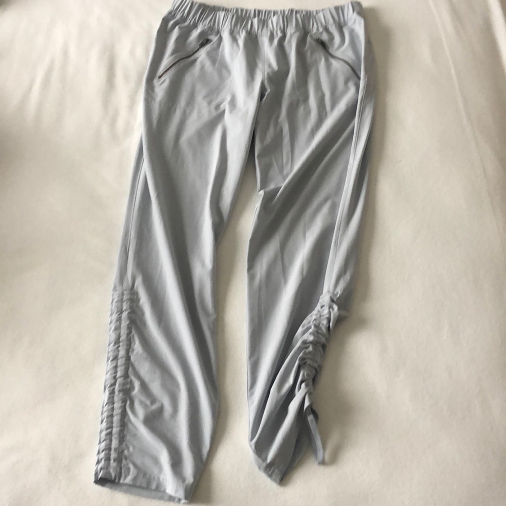 Athleta lightweight joggers as S